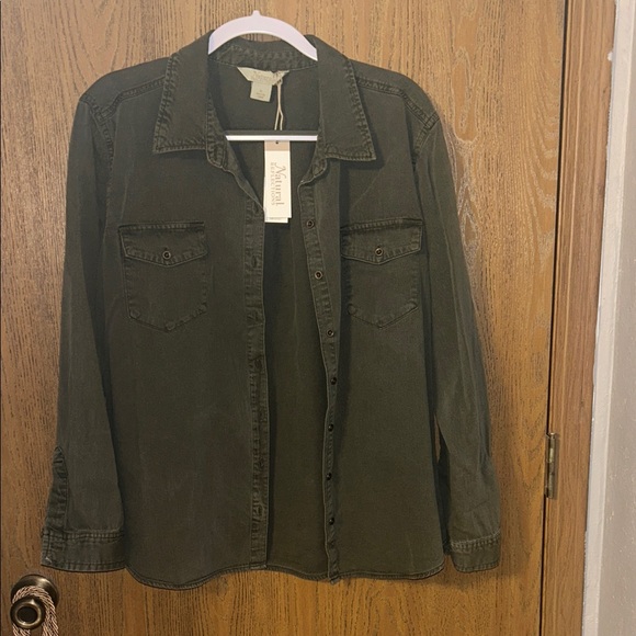 Natural Reflections Dark Olive Denim Button Down Shirt NWT - Picture 1 of 3